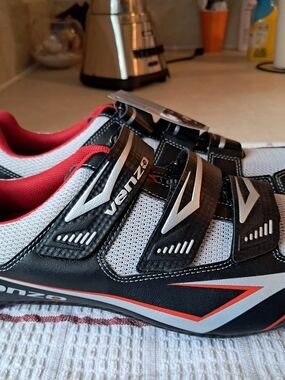 Venzo MX Men Road Cycling Shoes Size 10.5 EU 45 3-Strap Peloton SPD